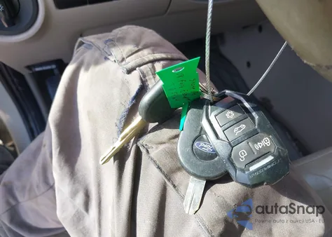 2008 Ford Escape Xlt z USA, uszkodzony, nr VIN 1FMCU931X8KA56727